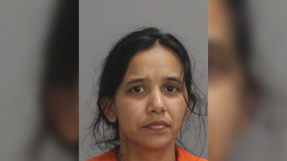 Empleada de KinderCare detenida en Bryan por abofetear a un niño a su cargo