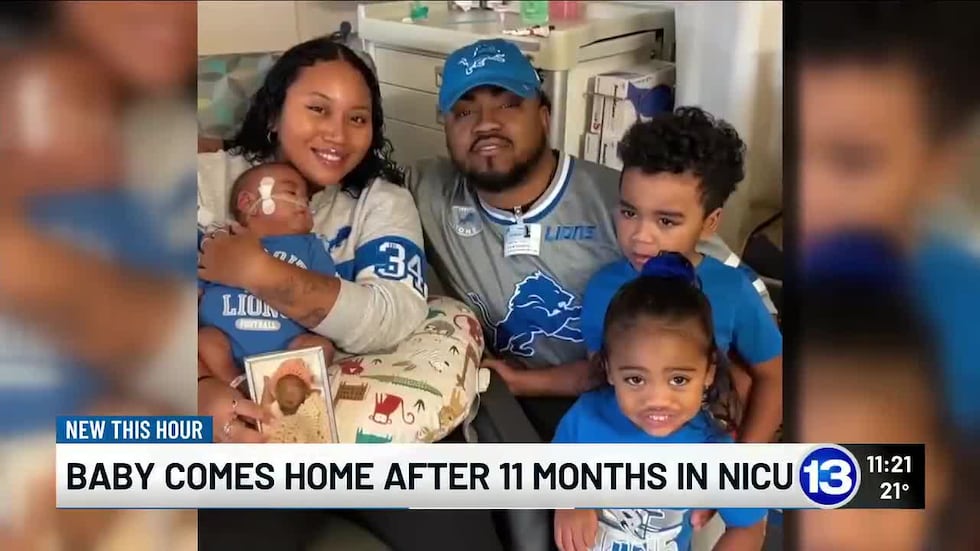 Un bebé de Toledo por fin está en casa tras pasar casi un año en la UCIN