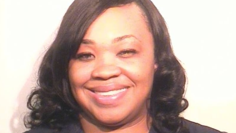 Jeanita Hopings aparece en esta foto de ficha del Centro de Correcciones del Condado de Lucas...