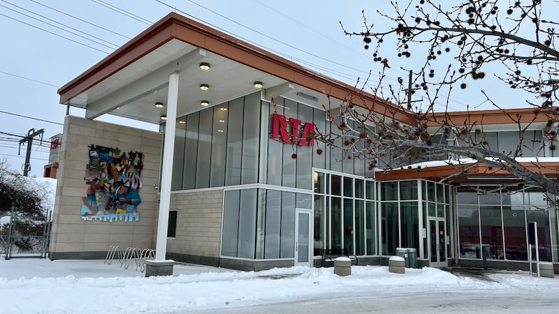 Nueva terminal en 17510 Brookpark Rd.