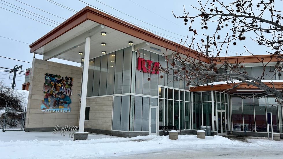 Nueva terminal en 17510 Brookpark Rd.