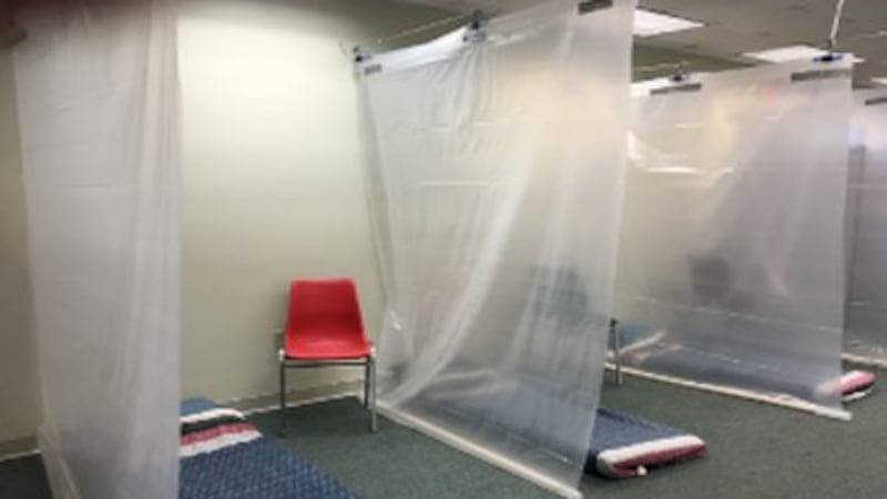 Centro de Calentamiento de Emergencia Nocturno de Akron (EOWC)