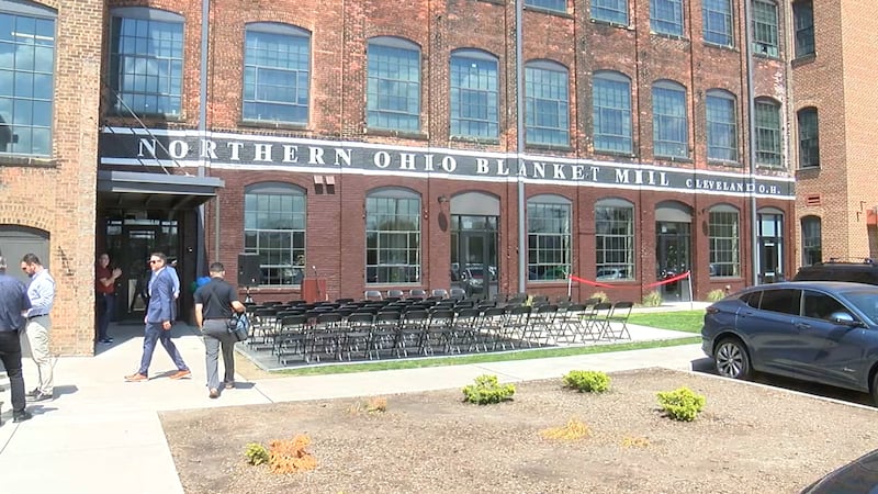 El Northern Ohio Blanket Mills ahora alberga vivienda asequible, centro de salud, servicios...