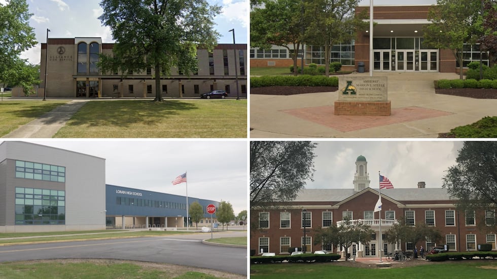 4 Northeast Ohio school districts threatened on Thursday