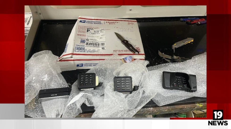 5 hombres acusados en un presunto fraude de clonación de tarjetas SNAP/EBT por $961,000 en...