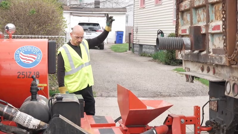 Equipos de trabajo comenzarán reparaciones en calles residenciales la próxima semana con meta...