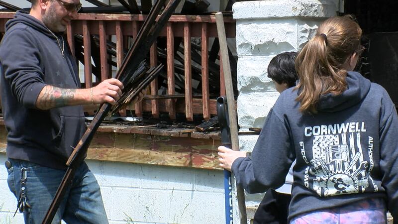 3 personas sin hogar tras incendio en Old Brooklyn