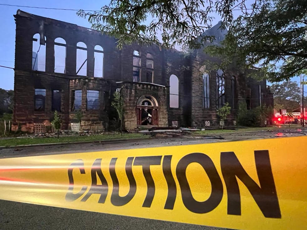 "Irremplazable": Iglesia histórica de Cleveland destruida por un incendio en la madrugada...