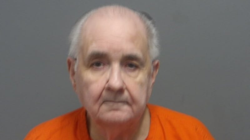 Merwyn Ellis Lancaster, de 84 años y residente de Brook Park, fue acusado de violación:...