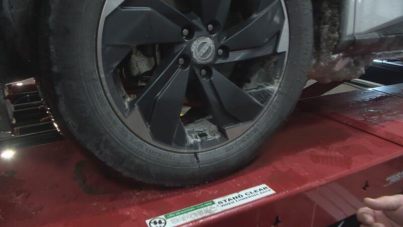 La nieve y el hielo generan problemas peligrosos para los conductores