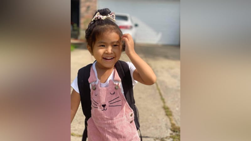 Jenny Dim, de 9 años, fue encontrada muerta cerca de un estanque en Florence, Kentucky, el...