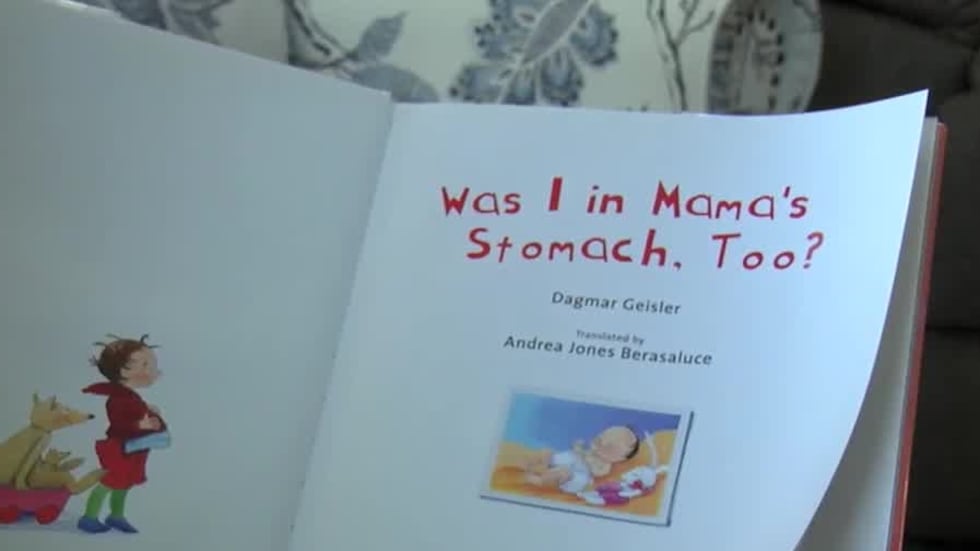 Se describe como una guía para conversar con los niños sobre cómo se hacen los bebés