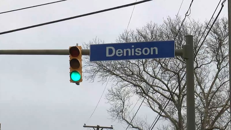 Reportes de agentes de ICE realizando acciones inusuales durante el fin de semana tienen a los...